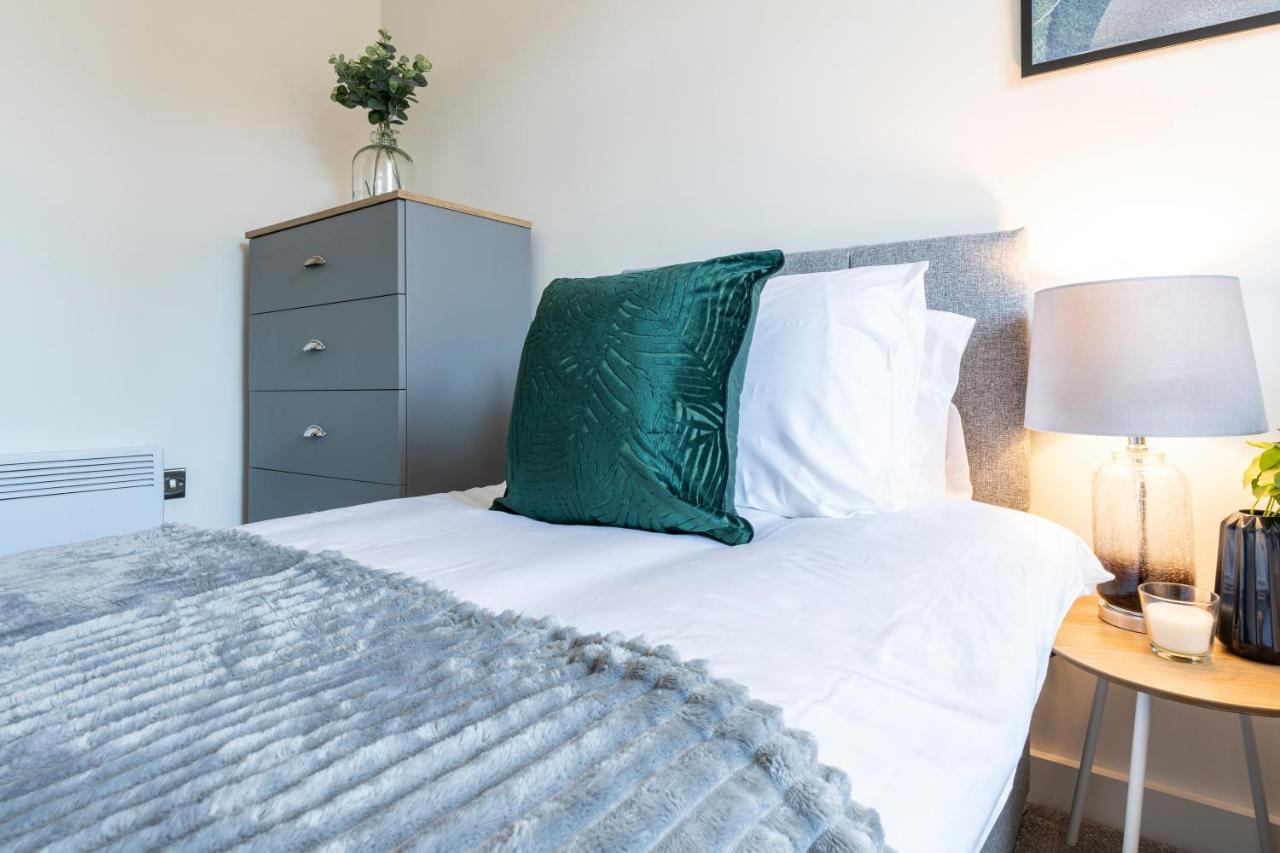 Stylish 2 Bed Apartment Close To City Bradford  Kültér fotó