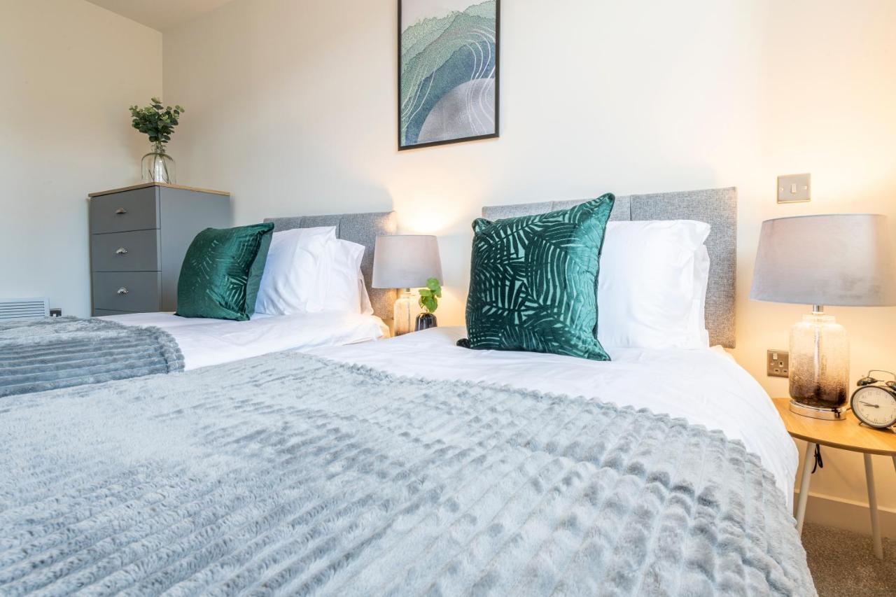 Stylish 2 Bed Apartment Close To City Bradford  Kültér fotó